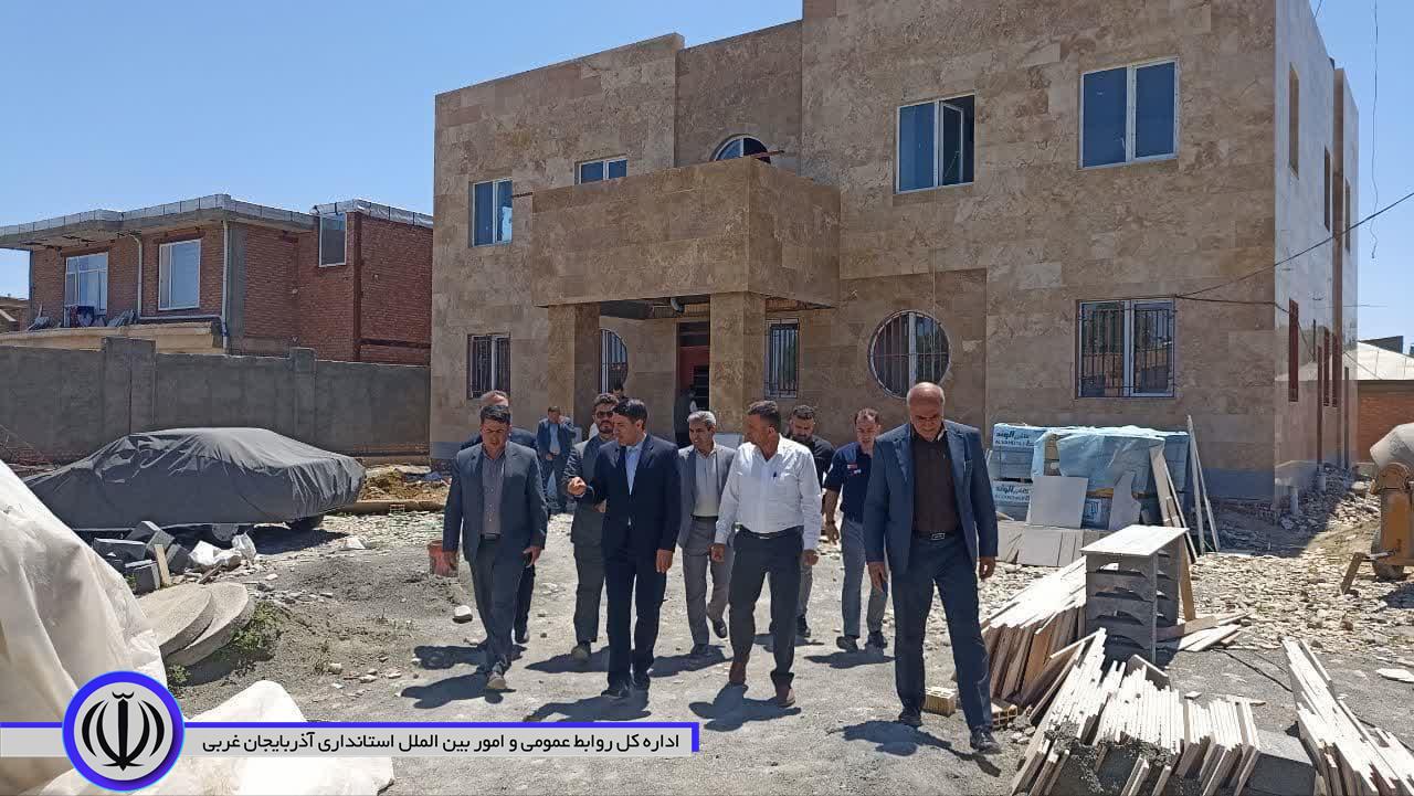 بازدید محمد نوبخت فرماندار شهرستان نقده از مرکز خدمات جامع سلامت روستایی حسنلو