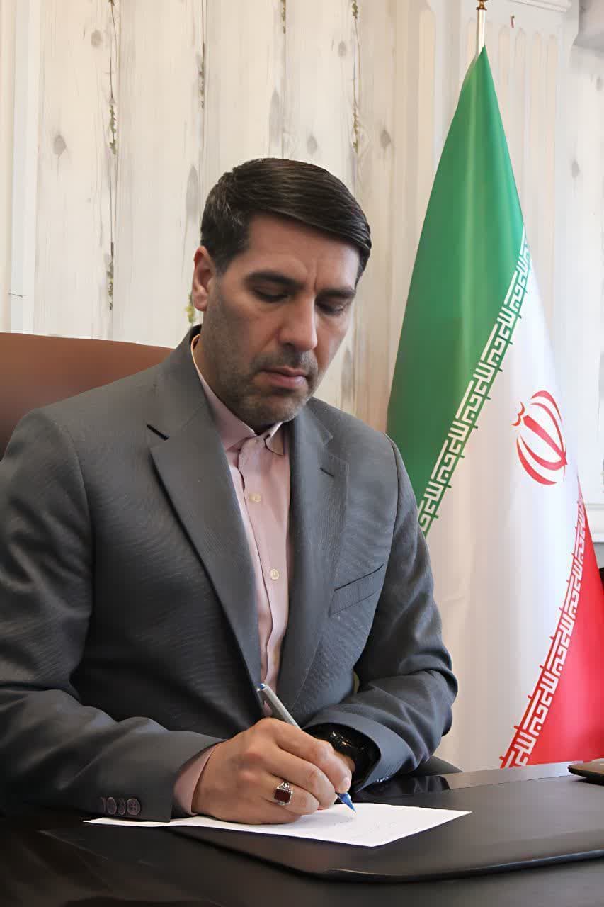 پیام تبریک فرماندار شهرستان نقده به مناسبت روز جهانی کار و کارگر