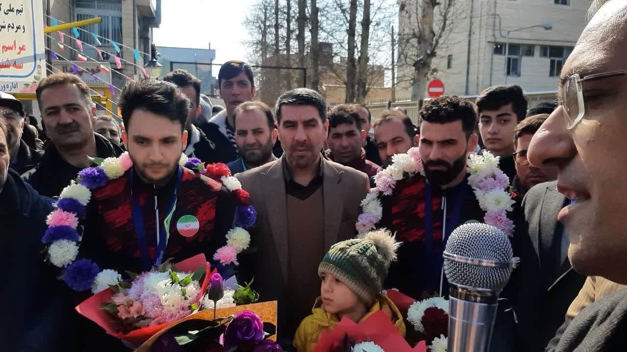 ملّی پوشان نقده ای هاکی با درخشش در جام جهانی آفریقای جنوبی به زادگاه خود بازگشتند
