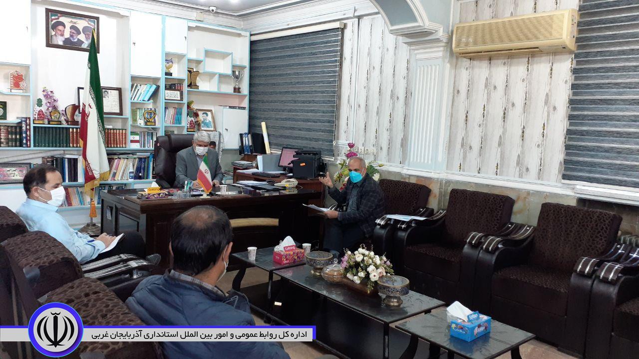 جلسه بررسی مشکلات مالکیتی محل احداث گرمخانه برگزار شد