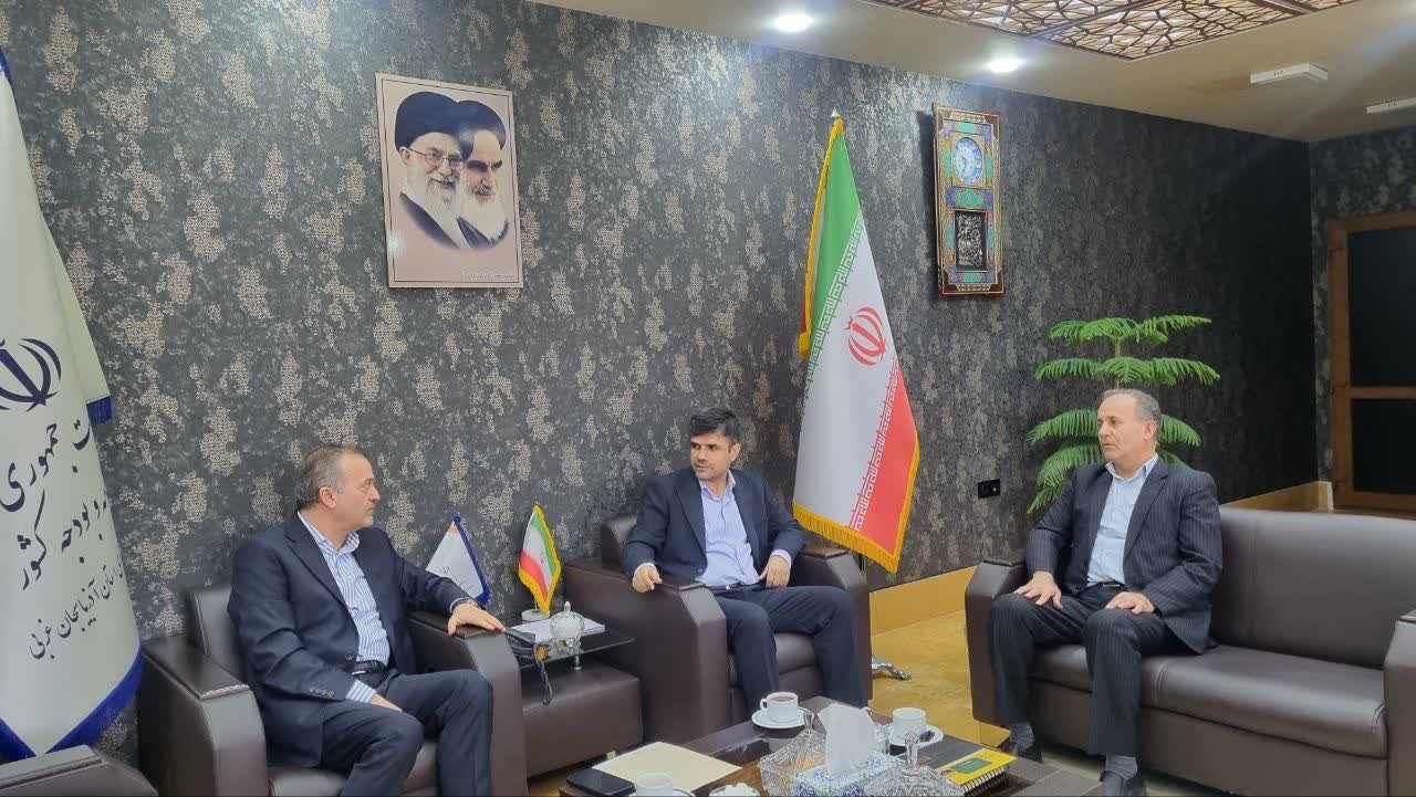 دیدار فرماندار شهرستان نقده با رییس سازمان مدیریت و برنامه ریزی استان