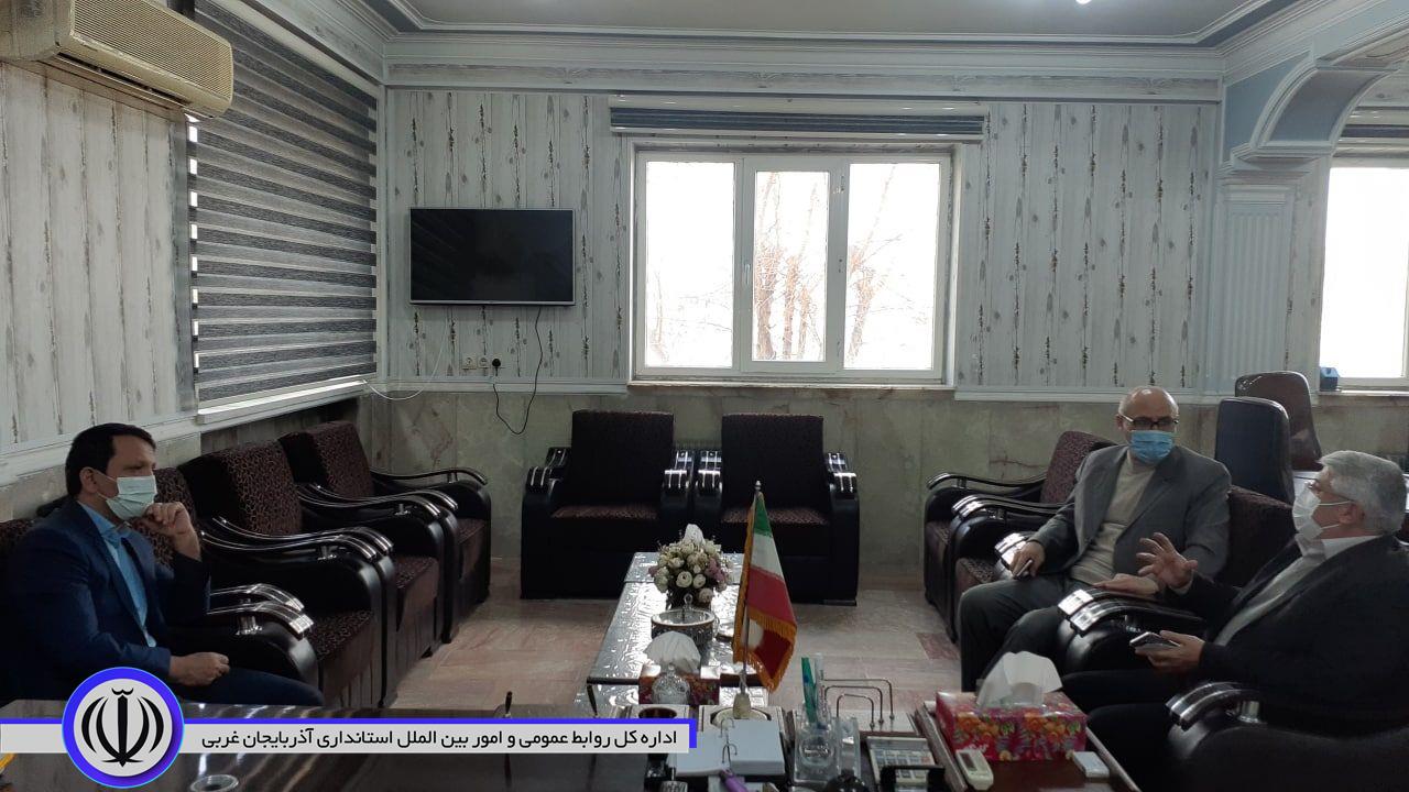 دیدار رییس امور شعب حوزه جنوب استان بانک ملی با فرماندار شهرستان
