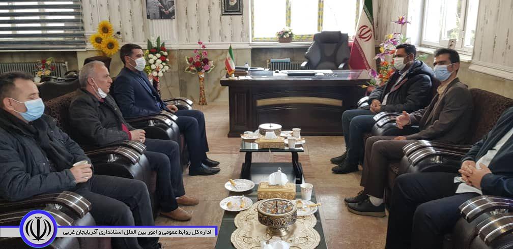 از برگزاری جشنواره طنز در نقده استقبال می کنیم/ پیگیر مشکلات سالن آمفی تئاتر و مجتمع فرهنگی هنری خواهیم بود