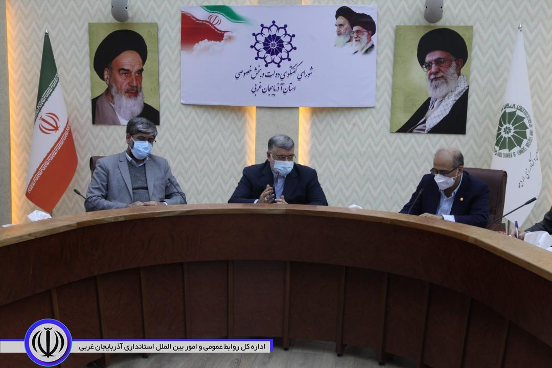 مدت زمان صدور مجوز در استان باید کاهش یابد/ زمینه های حضور سرمایه گذاران در استان فراهم است