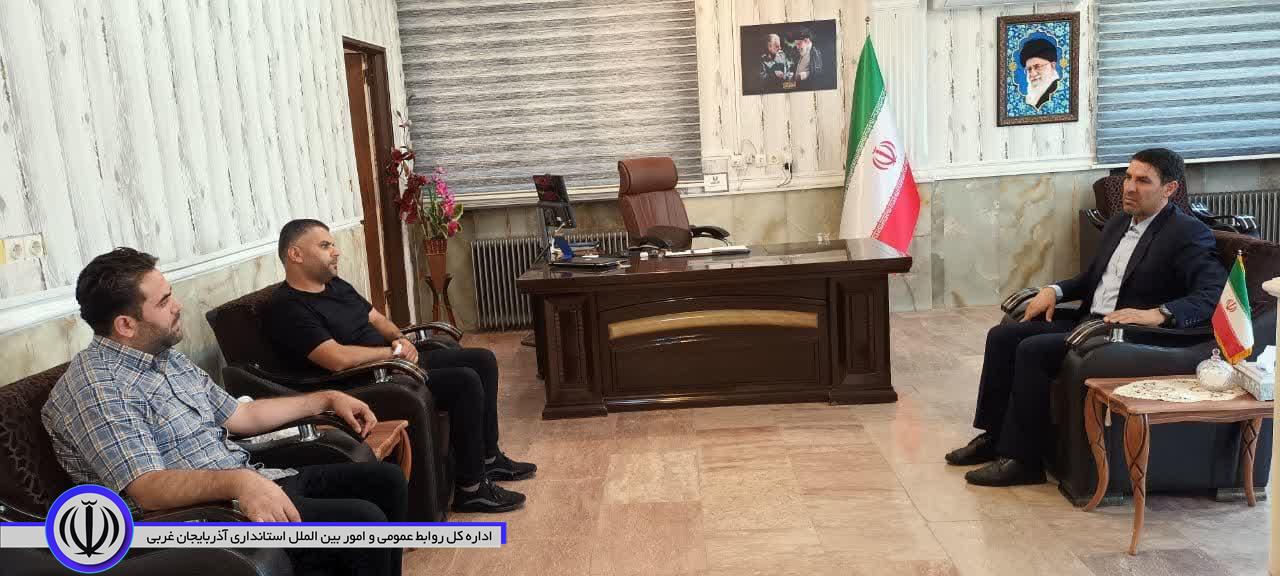ملاقات عمومی و دیدار چهره به چهره محمد نوبخت فرماندار شهرستان نقده در راستای رسیدگی به مشکلات مراجعین
