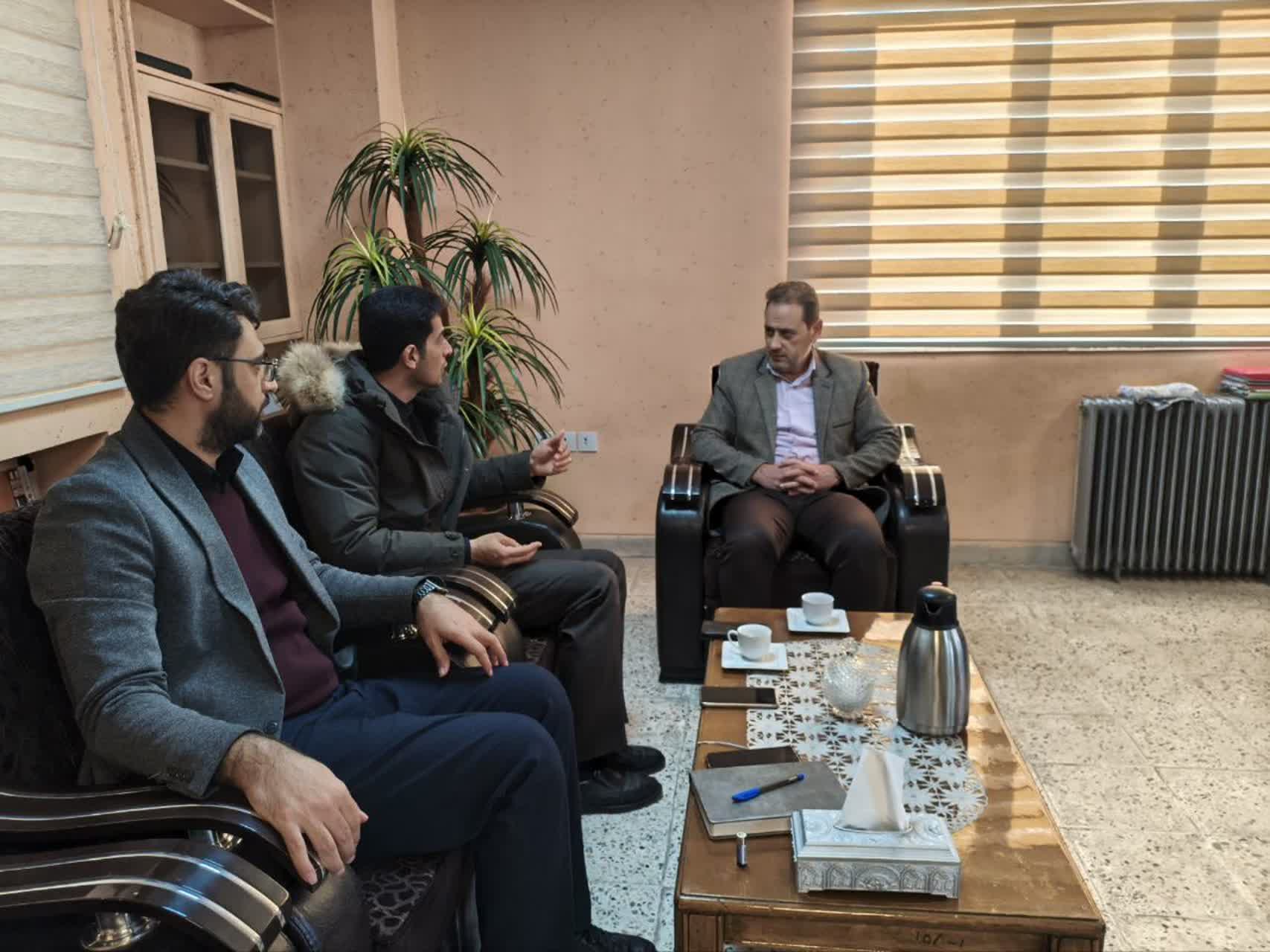 دیدار رئیس اداره مخابرات شهرستان نقده با معاون سیاسی، امنیتی و اجتماعی فرمانداری