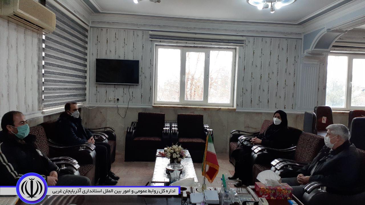 دیدار رییس و کارکنان اداره ثبت احوال با فرماندار شهرستان