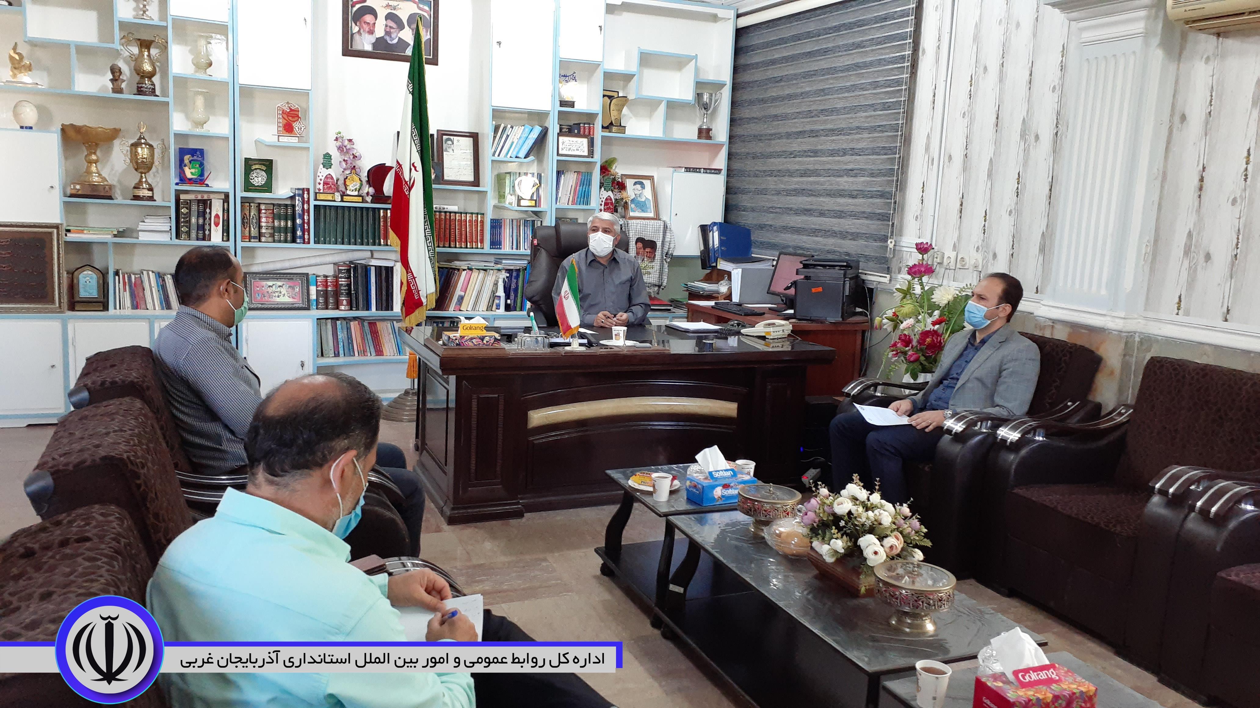 جلسه هماهنگی خرید سیب صنعتی به ریاست منوچهر شاکر فرماندار شهرستان برگزار شد