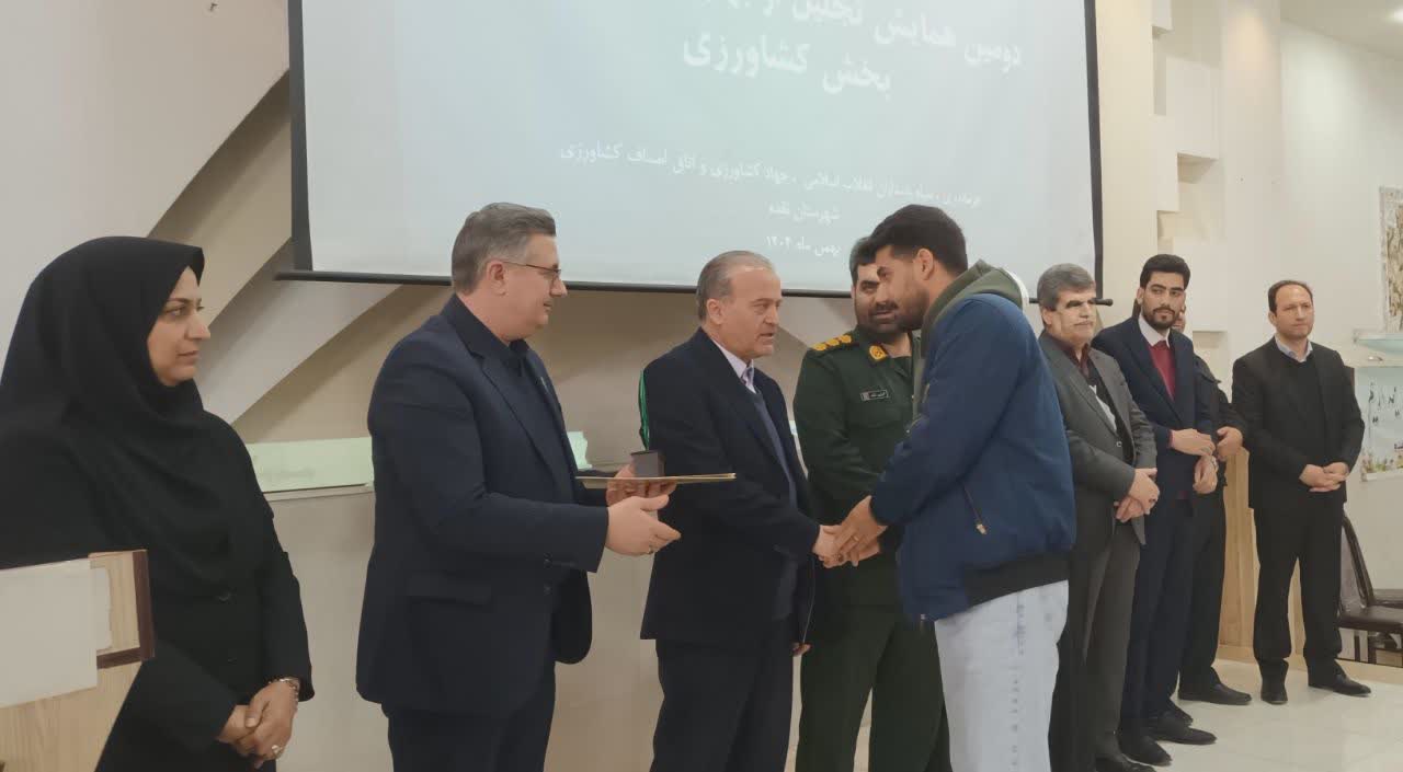 فرماندار نقده: بندر خشک، موتور محرک توسعه اقتصادی شهرستان خواهد بود