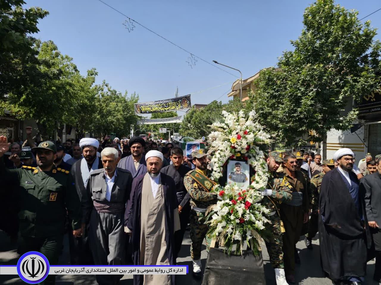 مراسم تشییع پیکر پاک شهید زبیر امینی فر در شهرستان نقده برگزار شد