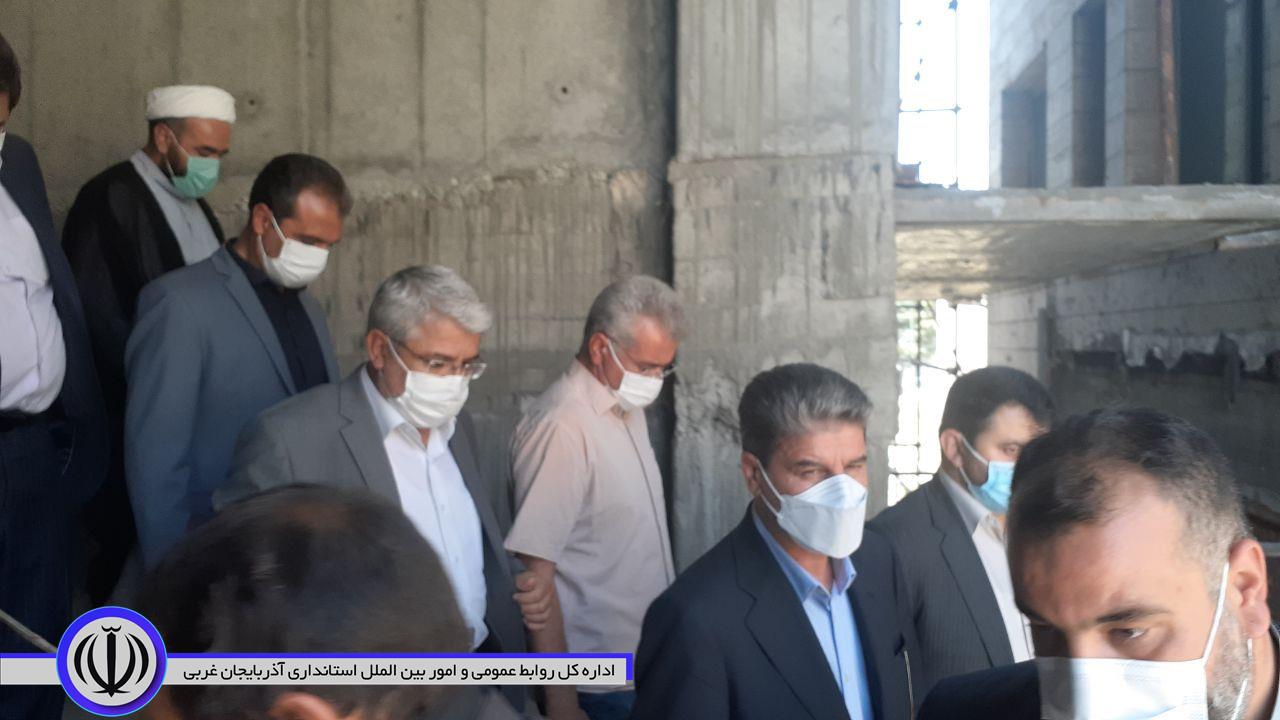 بازدید نایب رییس مجلس شورای اسلامی و استاندار آذربایجان غربی از روند اجرایی طرح توسعه بیمارستان امام(ره)