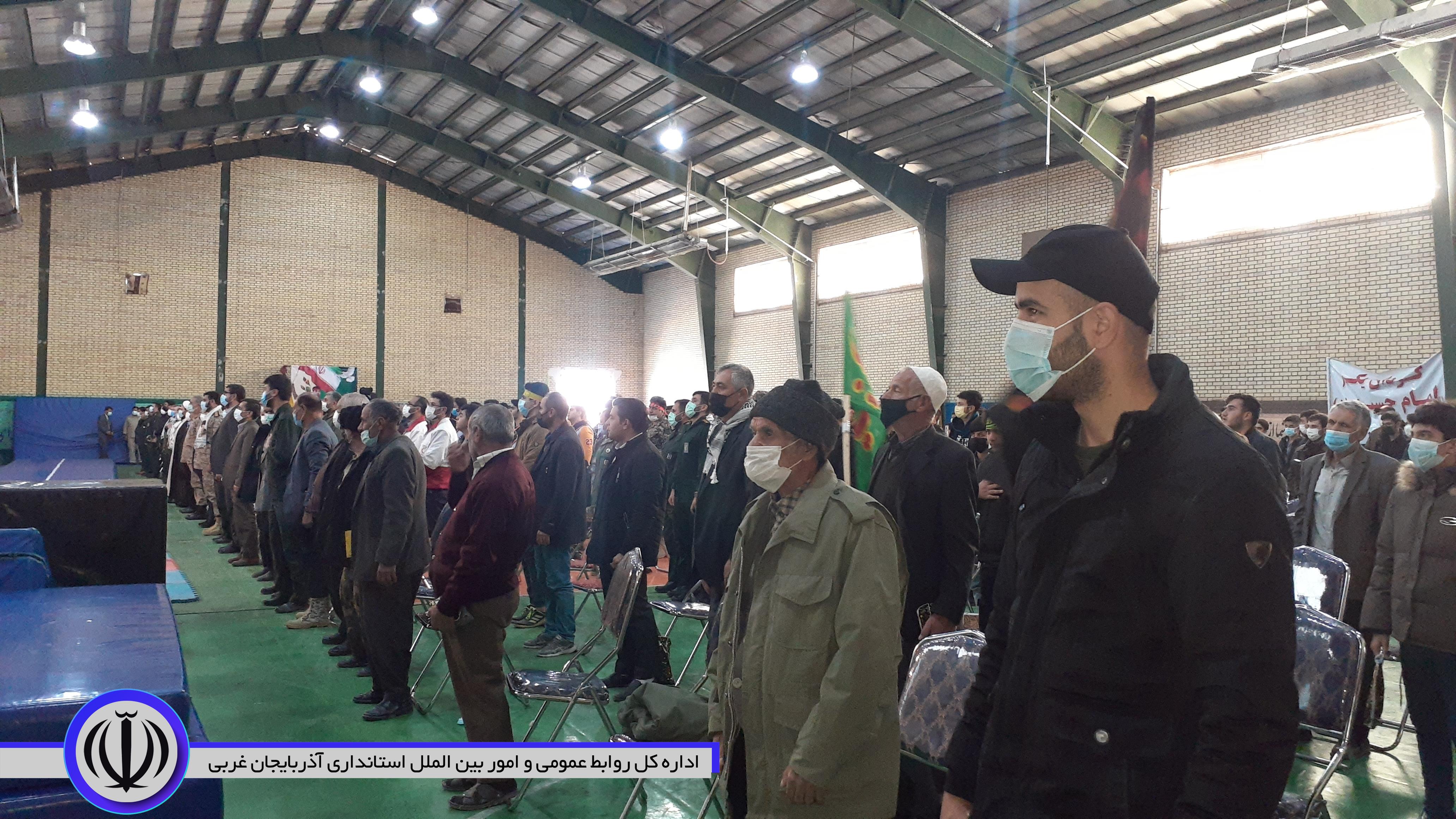 نمایش اقتدار بسیجی با حضور فرماندار شهرستان برگزار شد