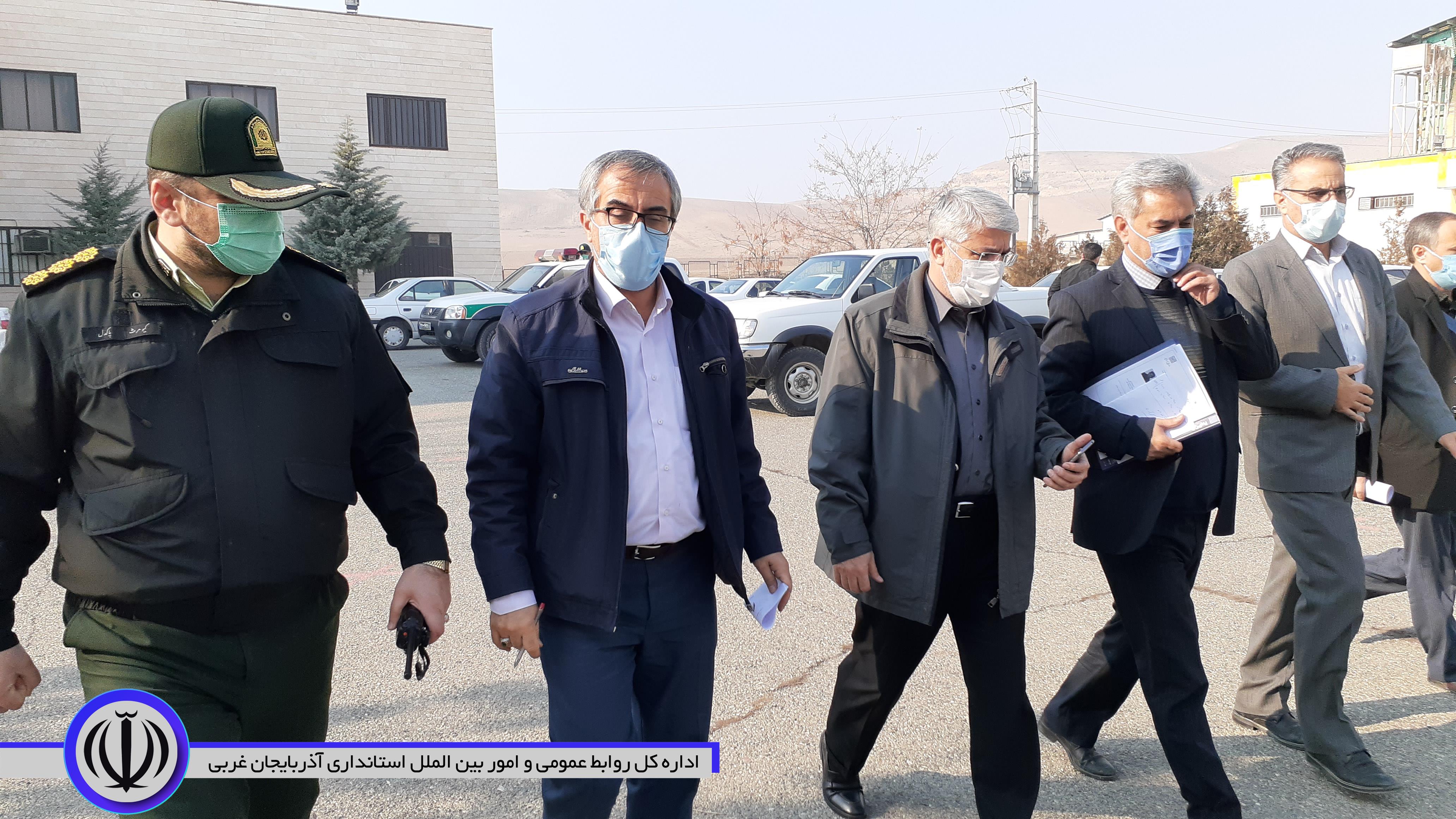 بازدید منوچهر شاکر فرماندار شهرستان از نحوه آماده سازی مراکز برگزاری هشتمین آزمون استخدامی دستگاه های اجرایی کشور در شهرستان نقده
