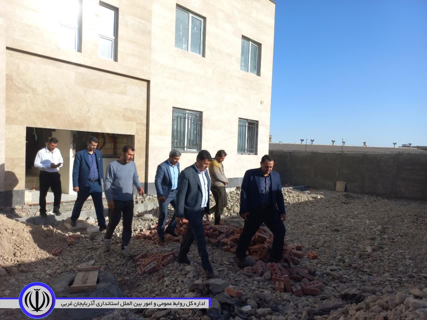 بازدید معاون فرماندار نقده از پروژه احداث مرکز جامع سلامت روستای چیانه