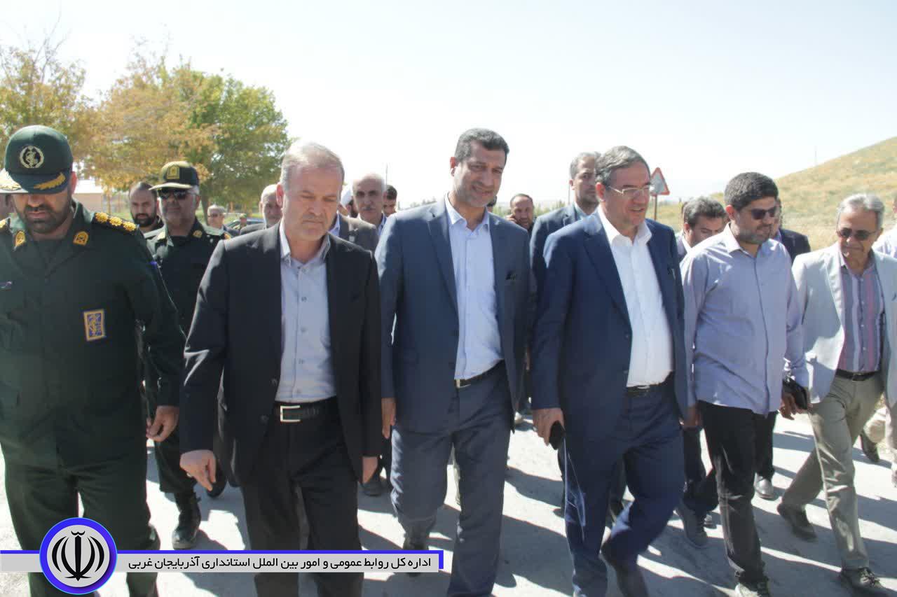 بازدید استاندار آذربایجانغربی از تپه تاریخی حسنلو نقده + تصاویر