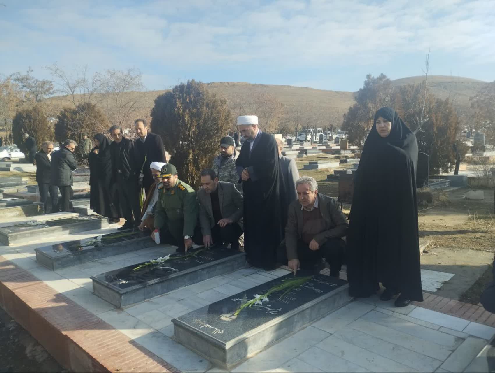 تجدید میثاق مسئولان شهرستان نقده با آرمانهای شهدا