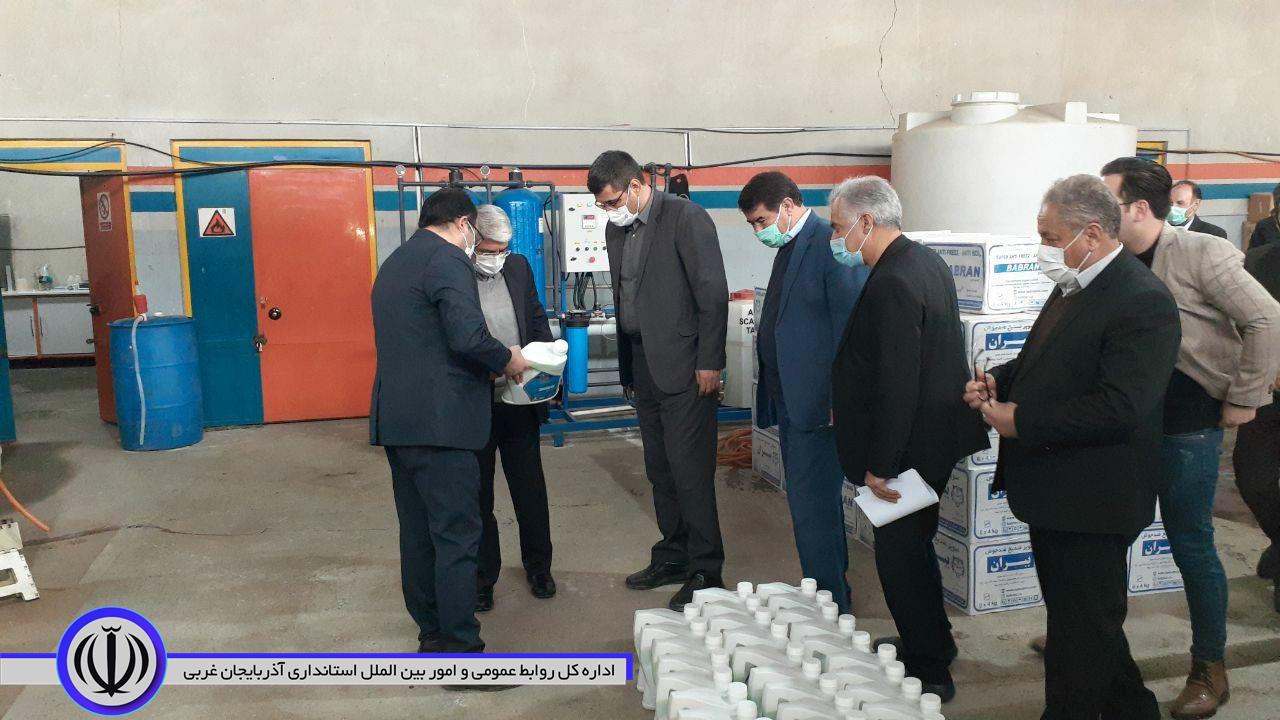 افتتاح کارگاه تولیدی ضدیخ با حضور منوچهر شاکر فرماندار شهرستان