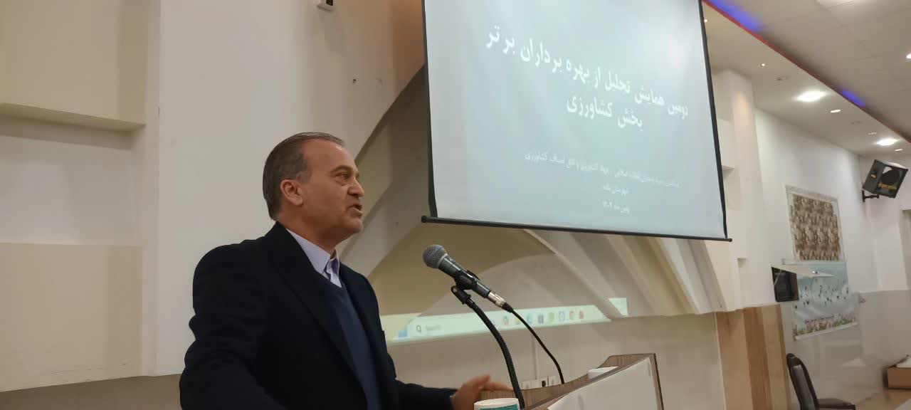 فرماندار نقده: بندر خشک، موتور محرک توسعه اقتصادی شهرستان خواهد بود