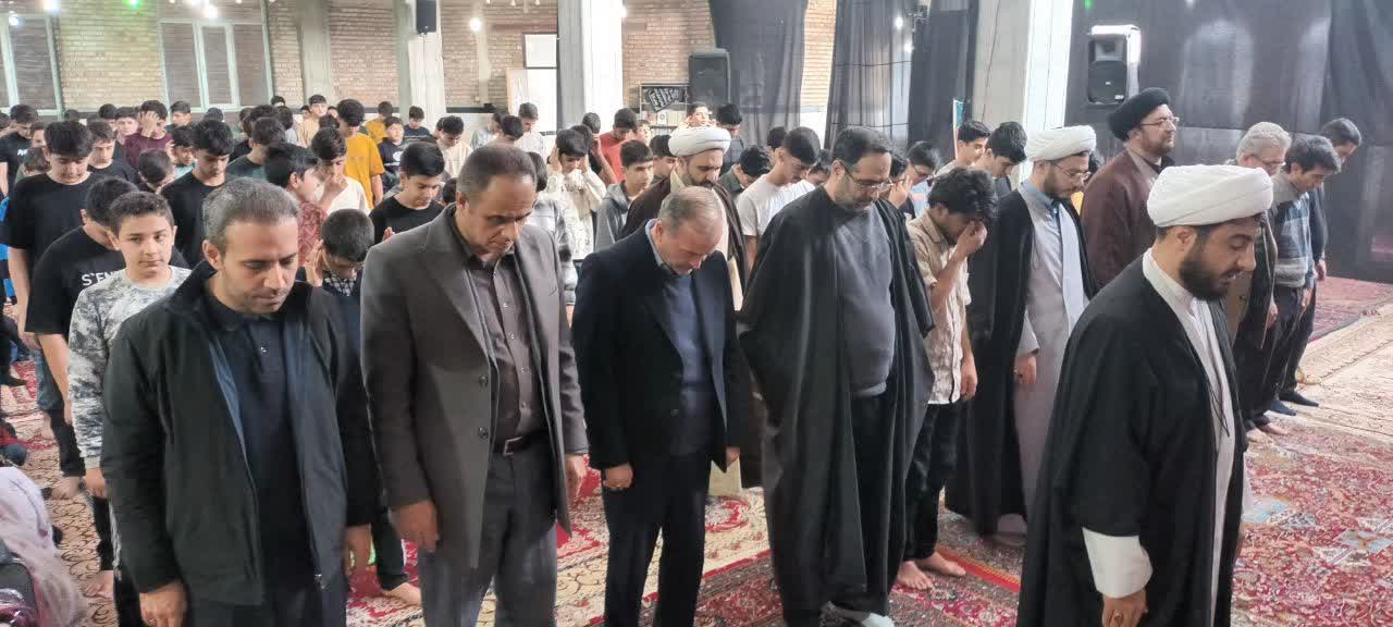 حضور فرماندار نقده در مراسم معنوی اعتکاف دانش‌آموزان