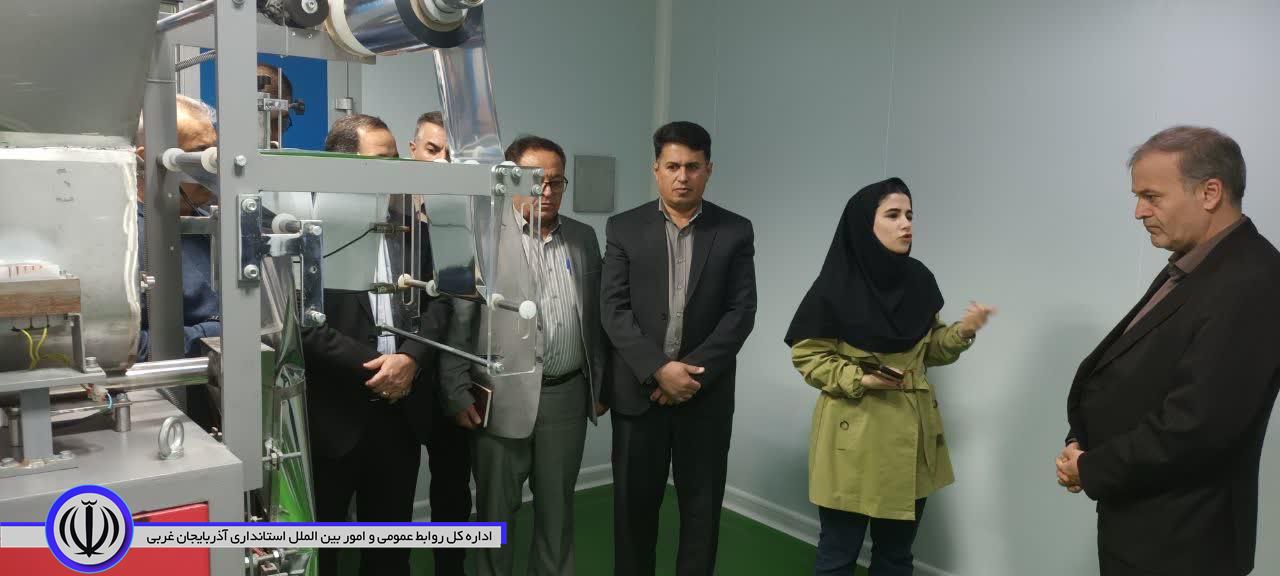 بازدید سرپرست فرمانداری نقده از شرکت داروگستر ساوا شفاژن و تأکید بر حمایت از واحدهای دانشبنیان