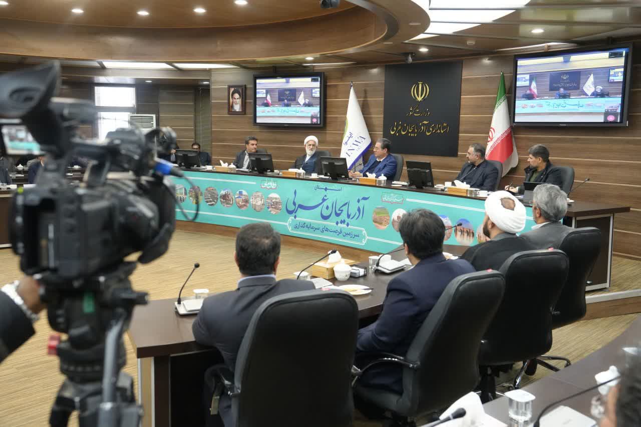 برگزاری آیین کلنگزنی پروژه احداث 310 واحد مسکن حمایتی و بهرهبرداری از طرح هادی 100 روستای آذربایجانغربی + تصاویر