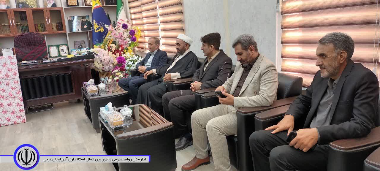 دیدار فرماندار نقده با فرمانده سپاه مهاباد و تبریک ارتقا و ترفیع درجه وی