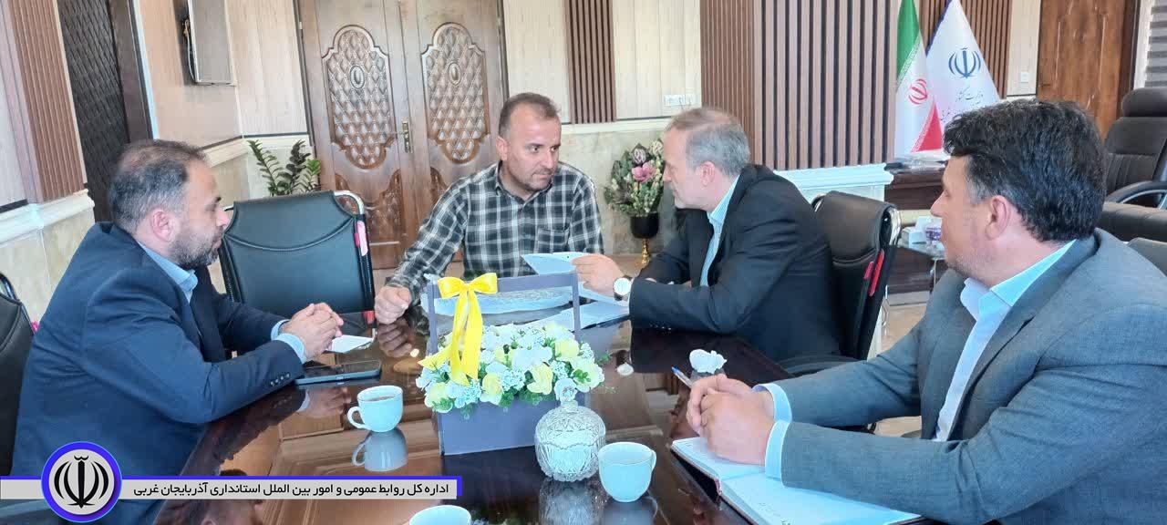 ملاقات مردمی و دیدار چهره به چهره سرپرست فرمانداری نقده با مردم شریف شهرستان