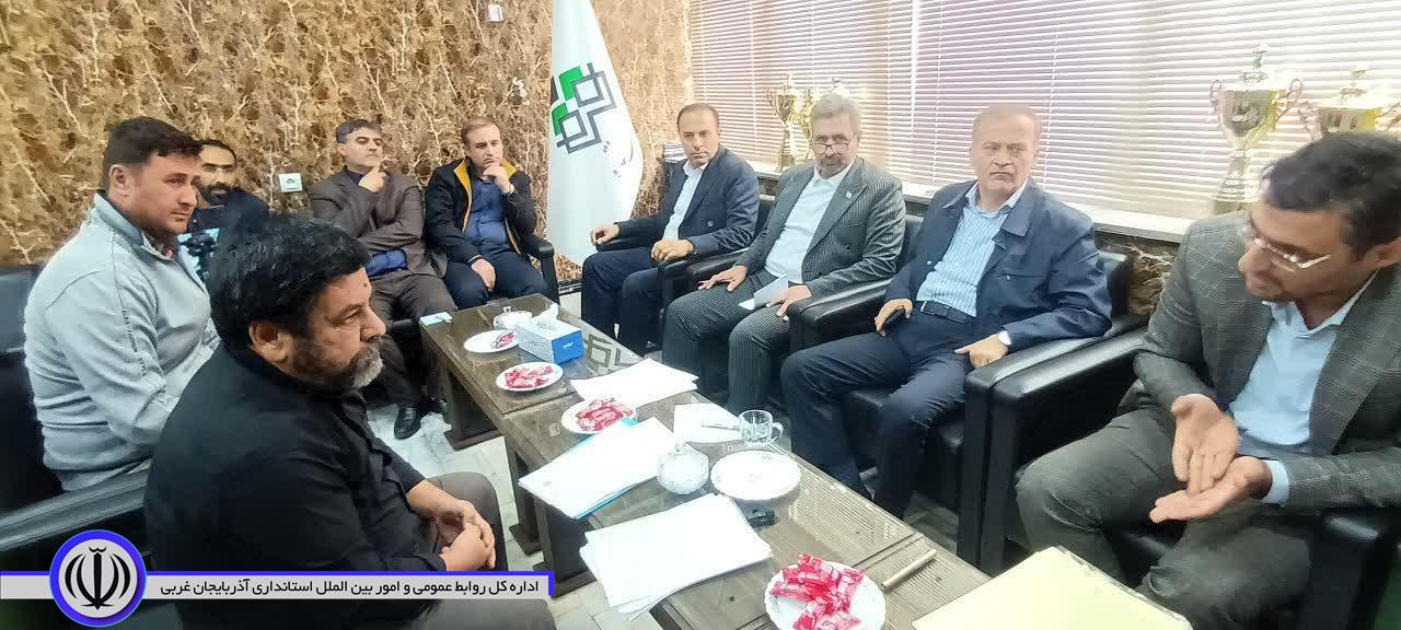 دیدار چهره به چهره فرماندار نقده با شهروندان در محل شهرداری برگزار شد