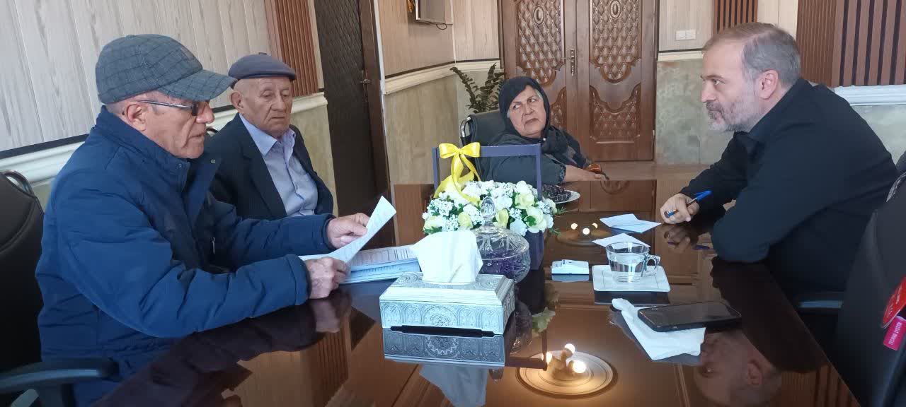 برگزاری ملاقات مردمی و دیدار چهره به چهره فرماندار نقده + تصاویر