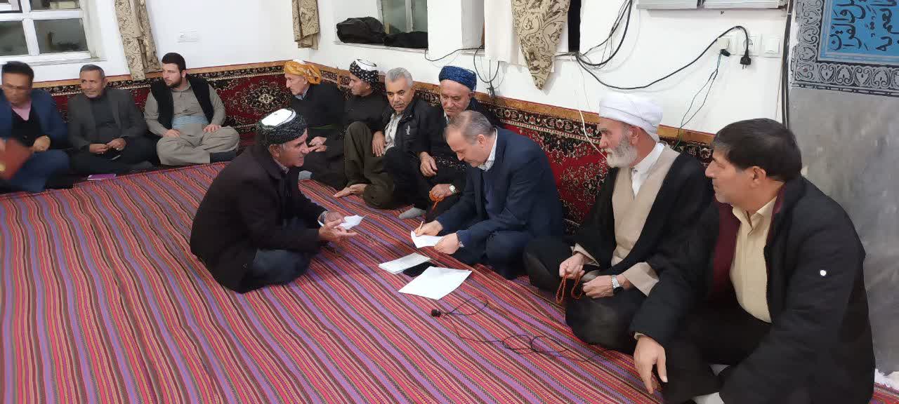 فرماندار نقده: وحدت ملی فتنه های دشمن را خنثی می‌کند/ با تلاش مسوولین و همراهی مردم مشکلات شهرستان حل می‌شود.