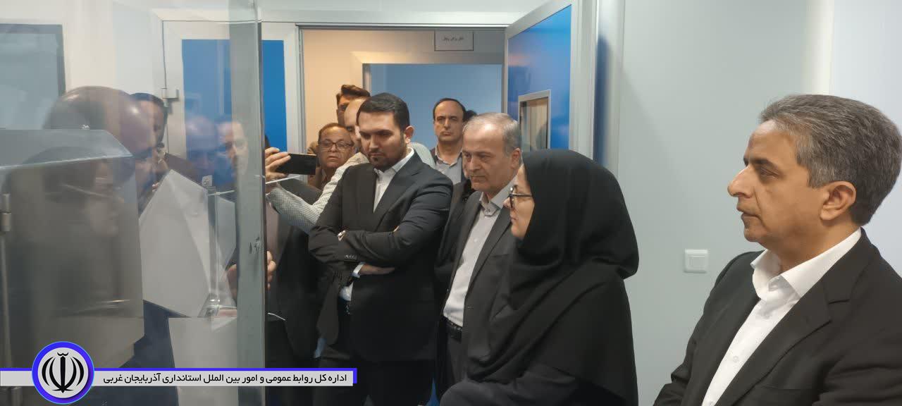 بازدید فرماندار نقده و مدیران وزارت صمت از کارخانه داروسازی داروگستر ساوا شفاژن