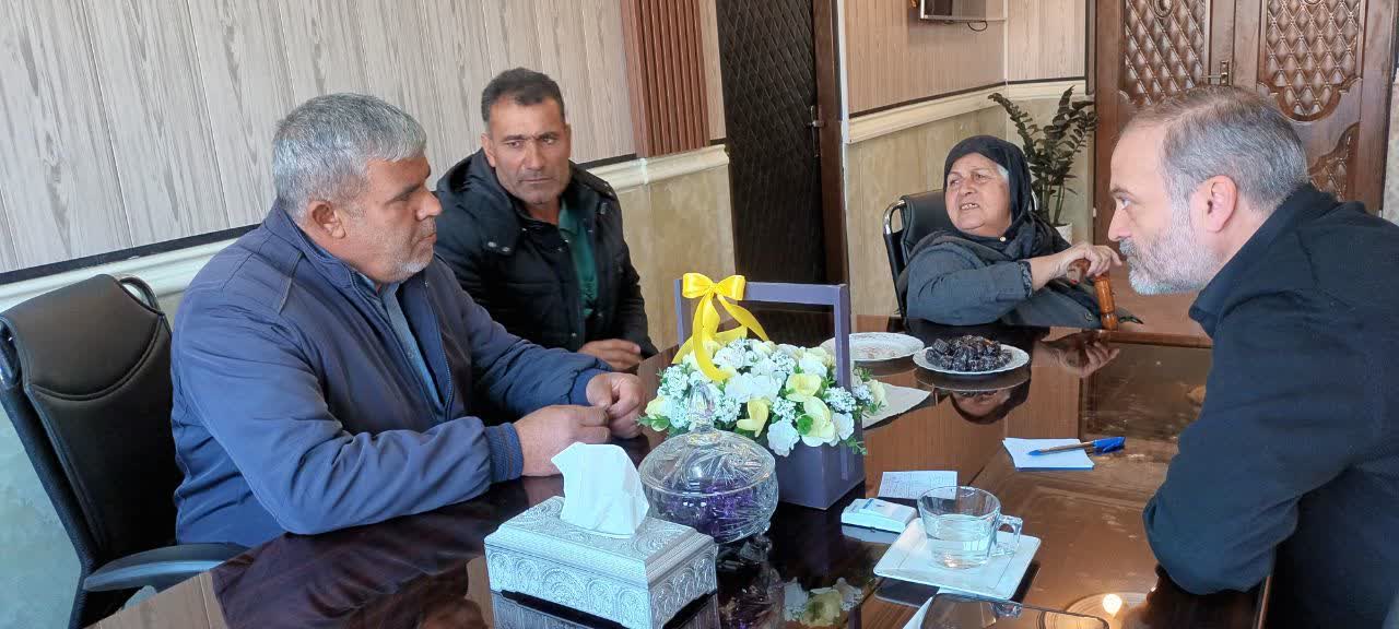 برگزاری ملاقات مردمی و دیدار چهره به چهره فرماندار نقده + تصاویر