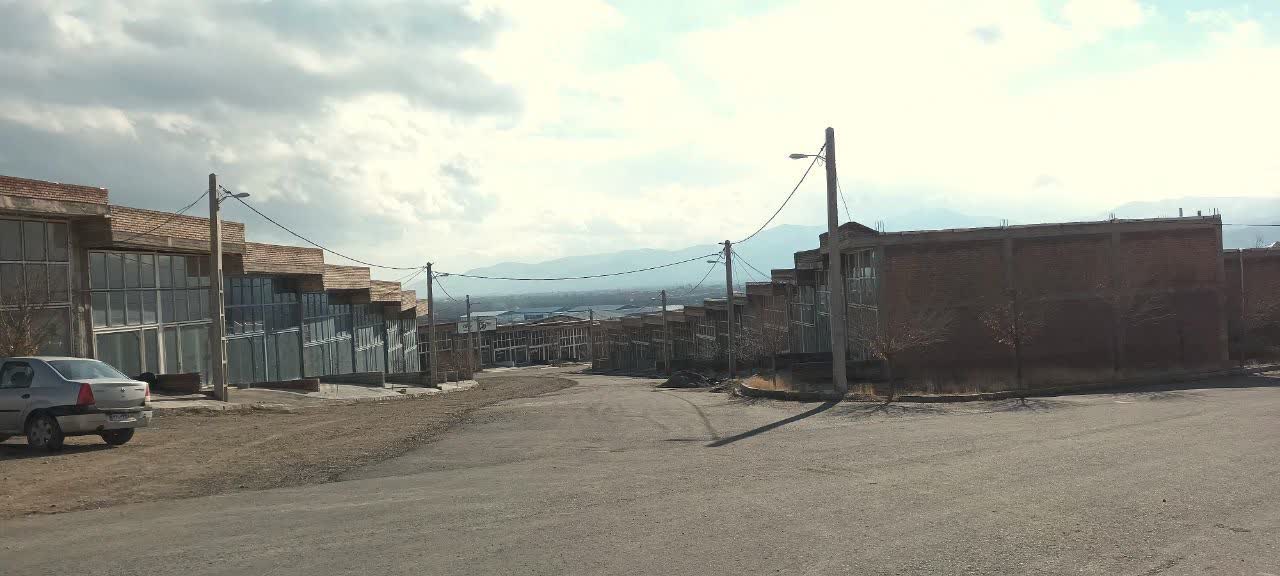 بازدید فرماندار نقده از مجتمع خودرویی و تصمیم‌گیری برای ساماندهی این مجتمع