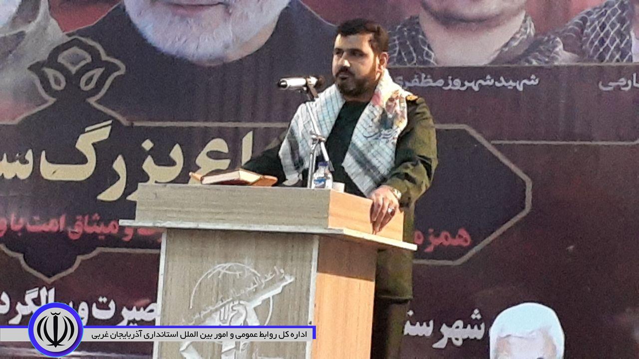اجتماع بزرگ سلیمانی ها با حضور منوچهر شاکر فرماندار شهرستان و سردار شهسواری فرمانده سپاه شهداء استان آذربایجان غربی