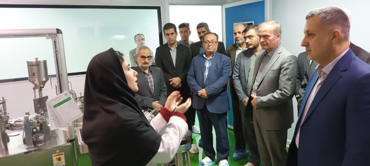 بازدید امیرعباس جعفری سرپرست فرمانداری نقده و سهندی مدیرکل ستاد اجرایی فرمان حضرت امام (ره) از شرکت داروگستر ساوا شفاژن