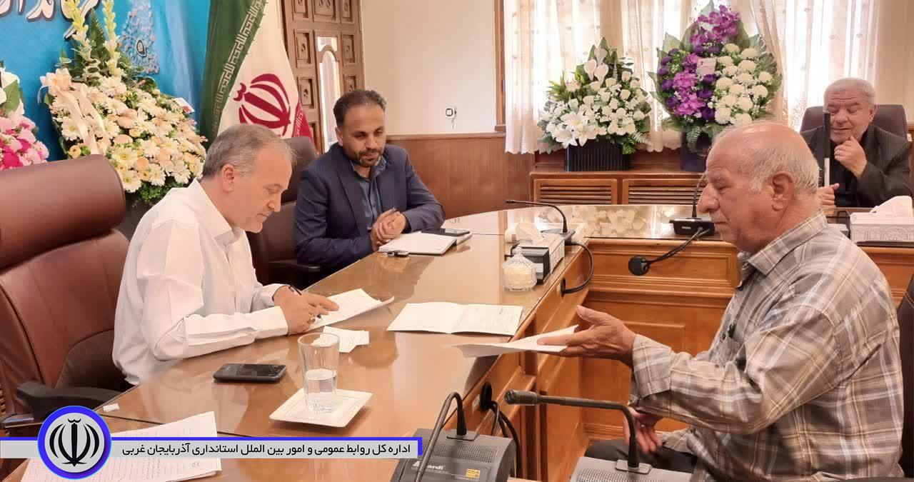 ملاقات عمومی و دیدار چهره به چهره امیرعباس جعفری سرپرست فرمانداری شهرستان نقده