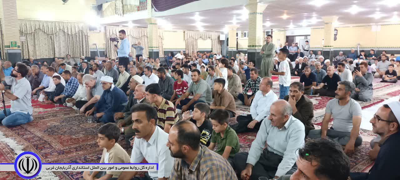 مراسم مولودی خوانی در مسجد جامع اهل سنت شهرستان برگزار شد