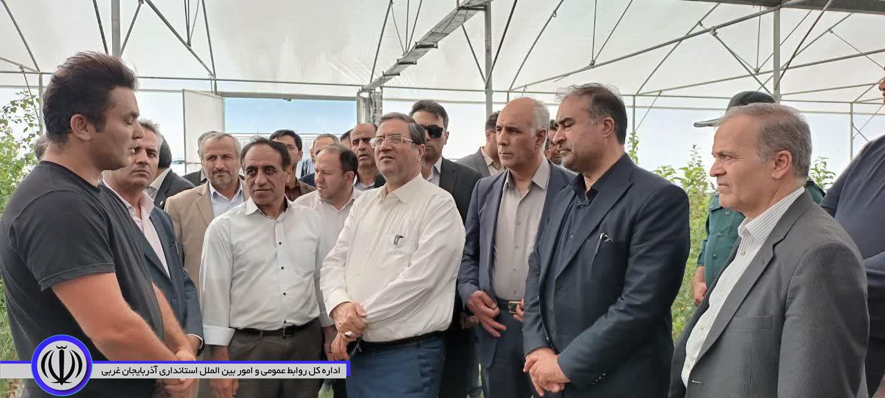بازدید استاندار آذربایجانغربی از شهرک گلخانهای خلیفهلو