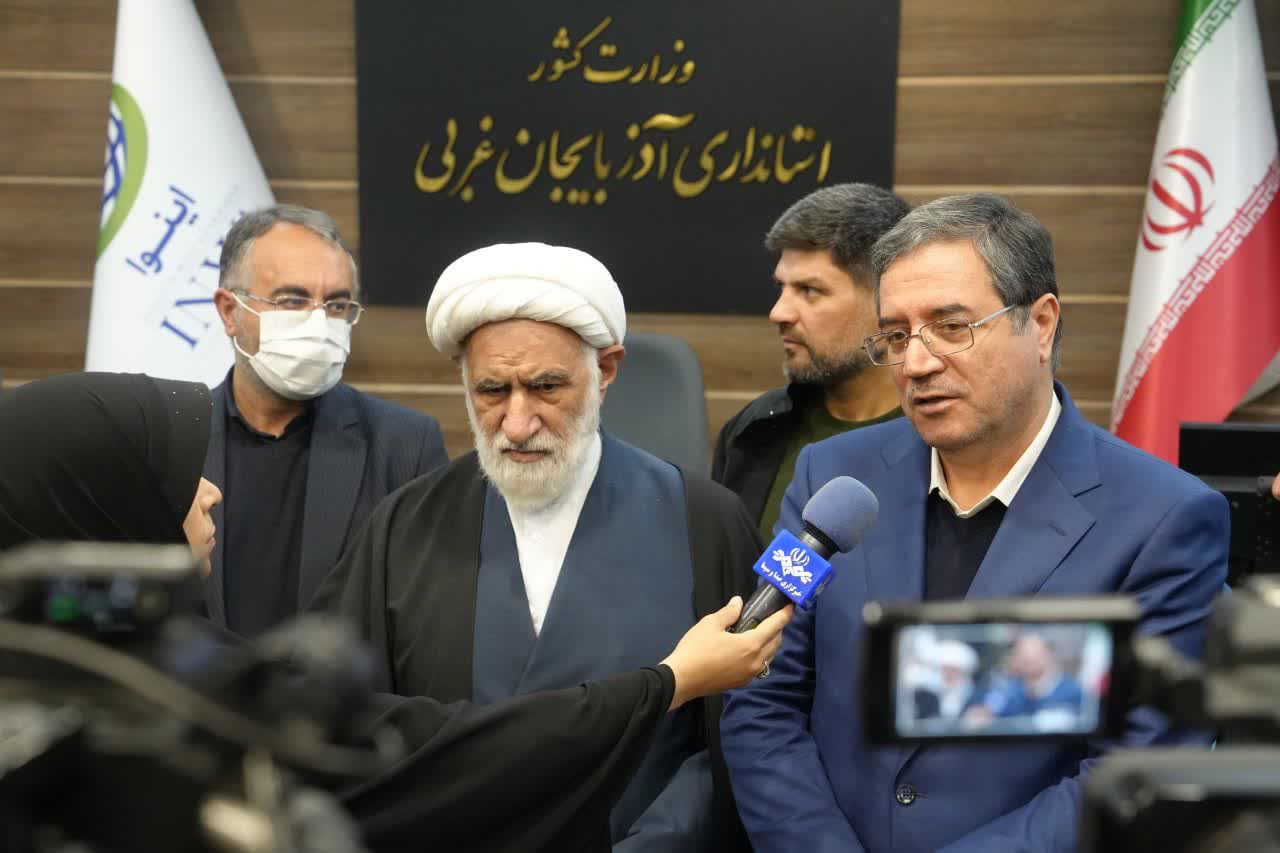 برگزاری آیین کلنگزنی پروژه احداث 310 واحد مسکن حمایتی و بهرهبرداری از طرح هادی 100 روستای آذربایجانغربی + تصاویر