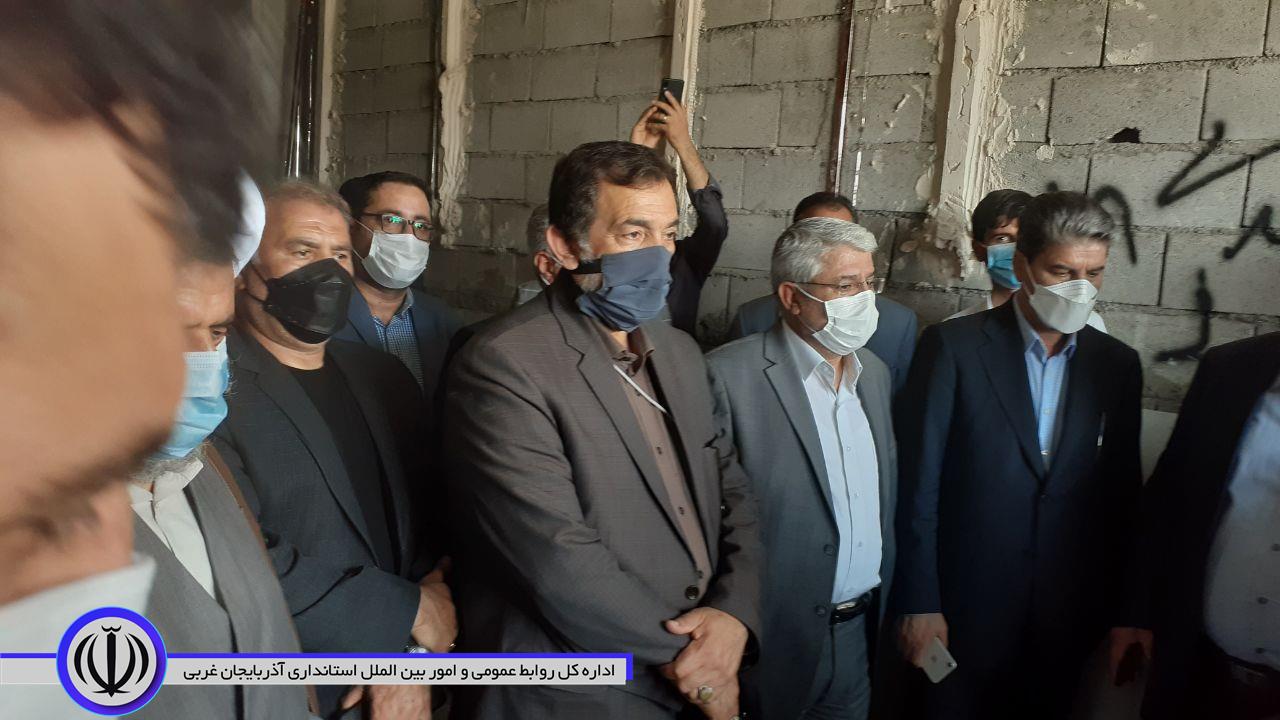 بازدید نایب رییس مجلس شورای اسلامی و استاندار آذربایجان غربی از روند اجرایی طرح توسعه بیمارستان امام(ره)