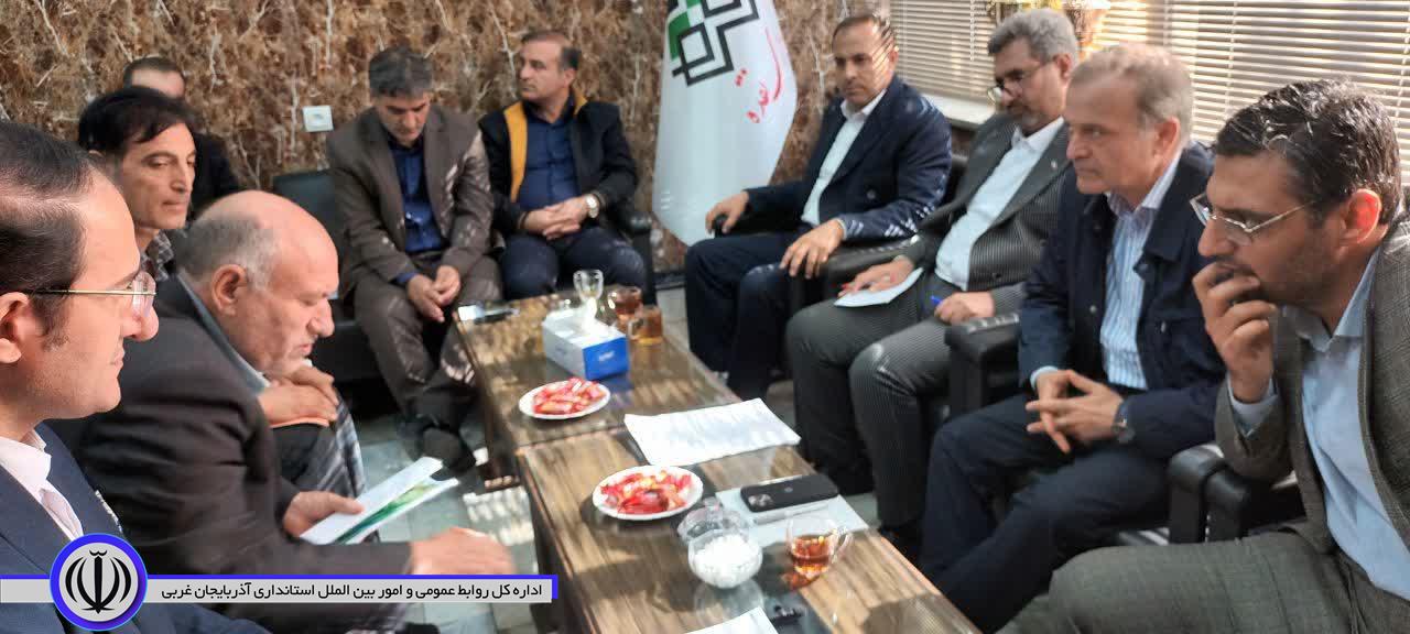 دیدار چهره به چهره فرماندار نقده با شهروندان در محل شهرداری برگزار شد