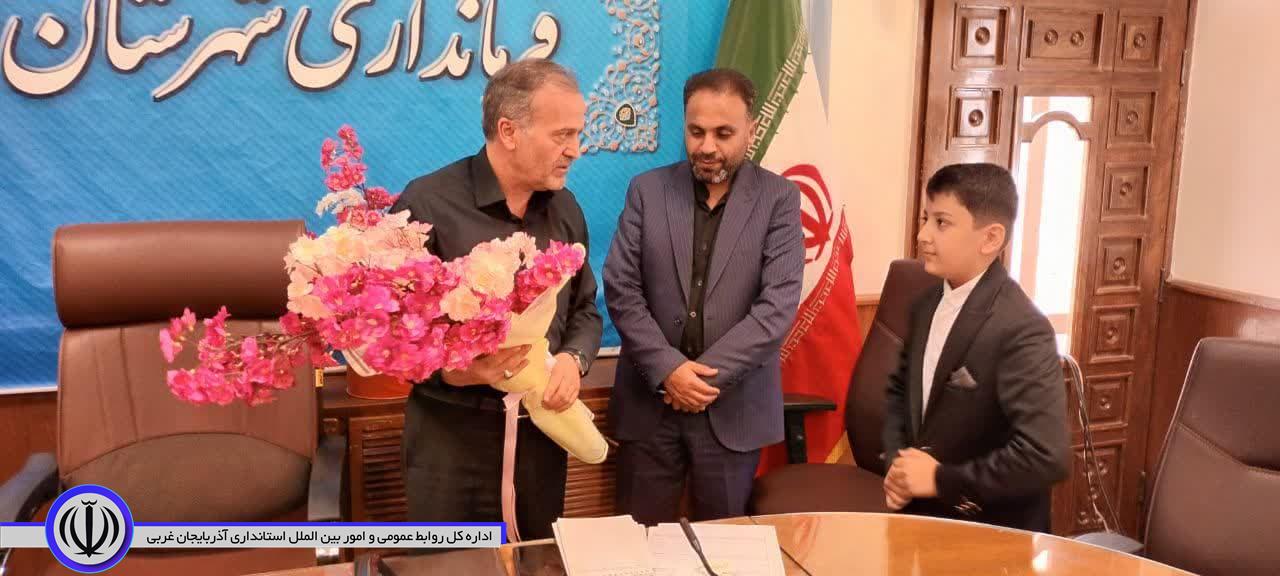 ملاقات مردمی و دیدار چهره به چهره سرپرست فرمانداری شهرستان نقده با شهروندان برگزار شد