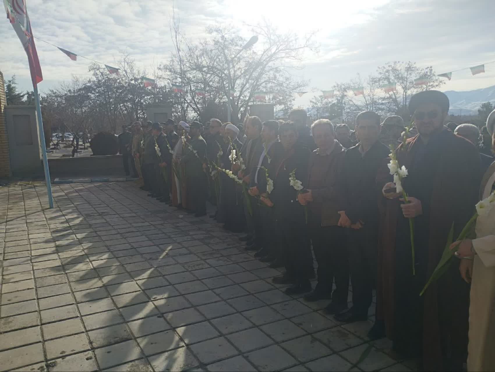 تجدید میثاق مسئولان شهرستان نقده با آرمانهای شهدا