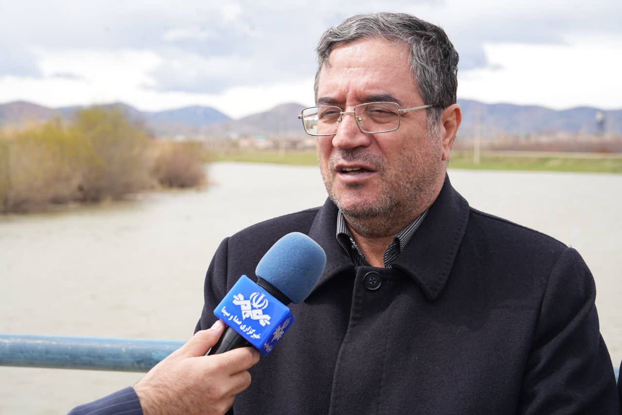 بازدید استاندار آذربایجان‌غربی و فرماندار نقده از آب‌بند انحرافی سد حسنلو در این شهرستان + تصاویر