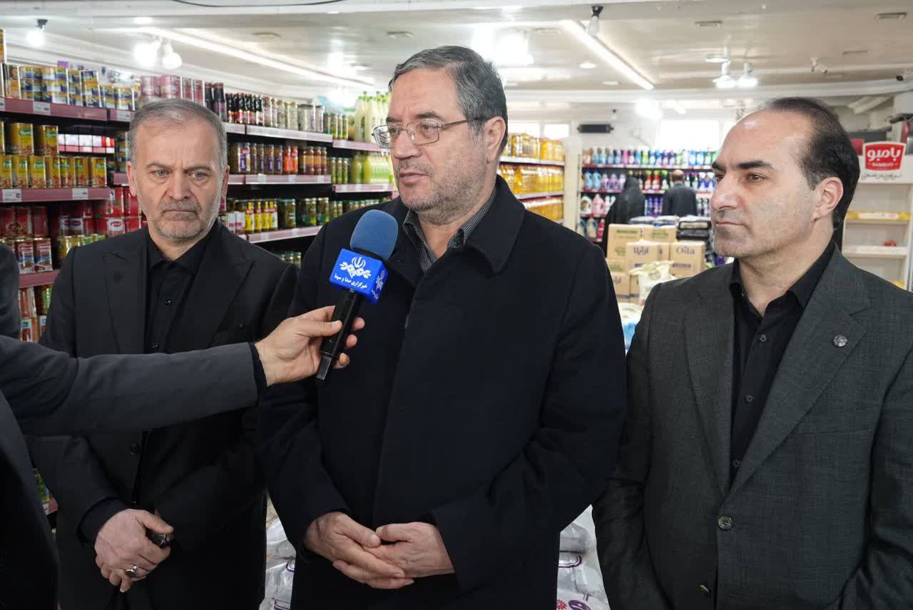 بازدید استاندار آذربایجان‌غربی و فرماندار شهرستان نقده از بازار این شهرستان + تصاویر