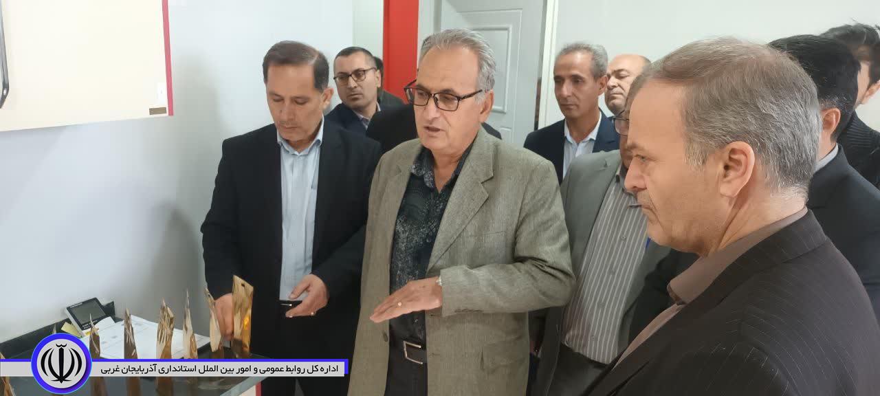 بازدید سرپرست فرمانداری نقده از شرکت داروگستر ساوا شفاژن و تأکید بر حمایت از واحدهای دانشبنیان