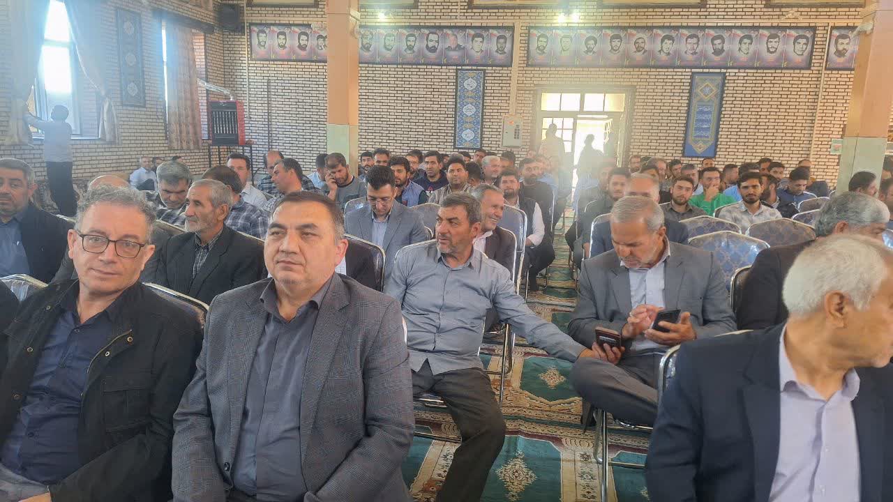 مراسم گرامیداشت هفته دفاع مقدس و همچنین بزرگداشت شهدای مقاومت و اقتدار برگزار شد