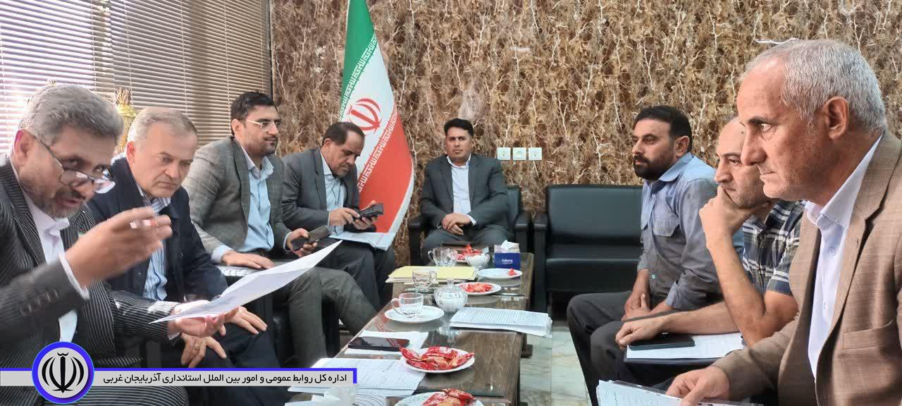 دیدار چهره به چهره فرماندار نقده با شهروندان در محل شهرداری برگزار شد