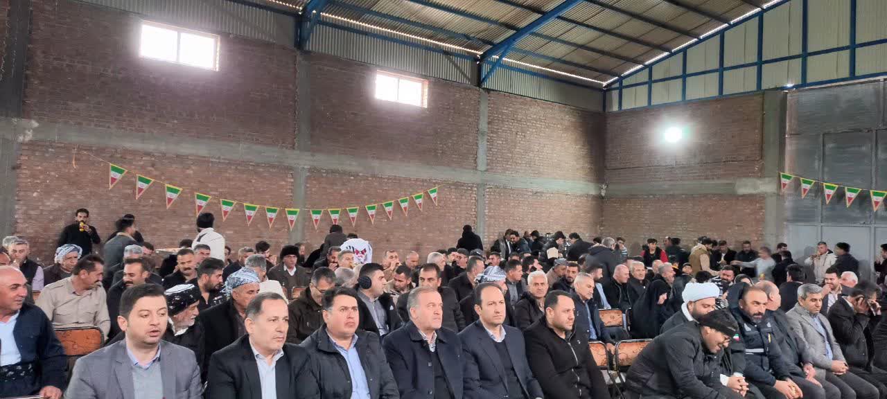 بهره برداری از مرغداری گوشتی در روستای جاشیران با حضور فرماندار شهرستان نقده