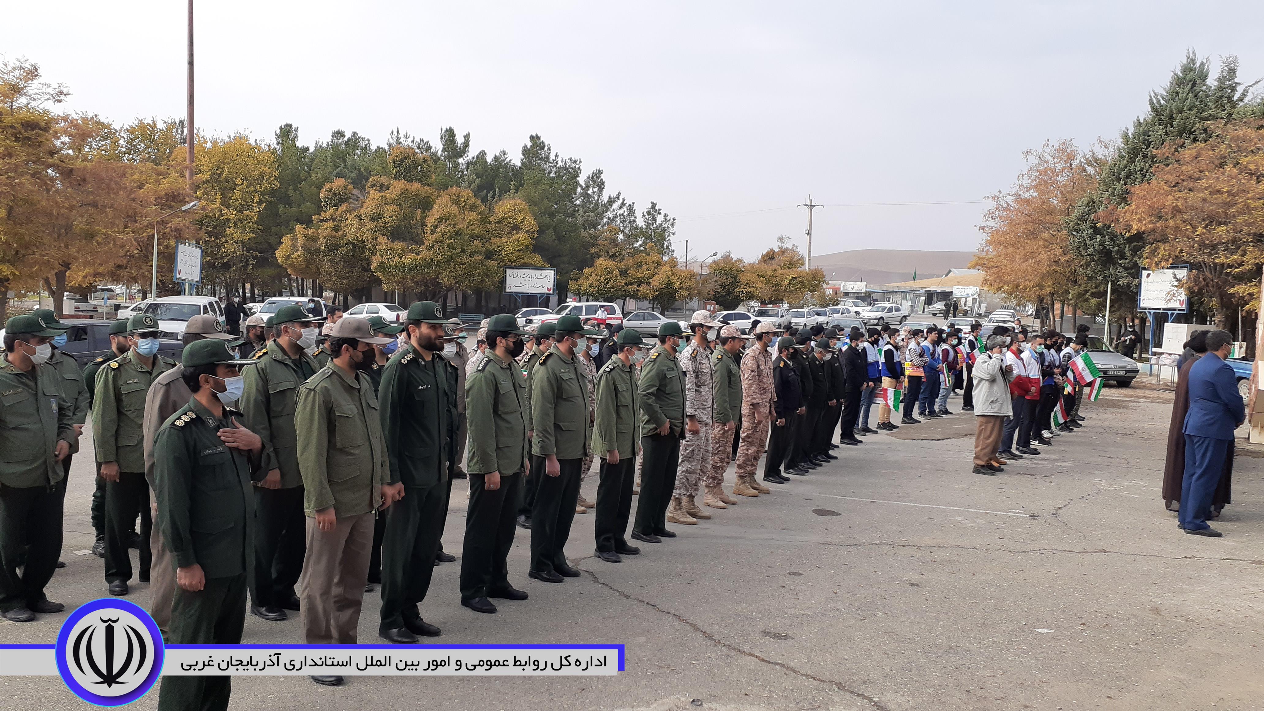 تجمع ضد استگباری و غبارروبی و عطر افشانی مزار مطهر شهدا با حضور فرماندار شهرستان